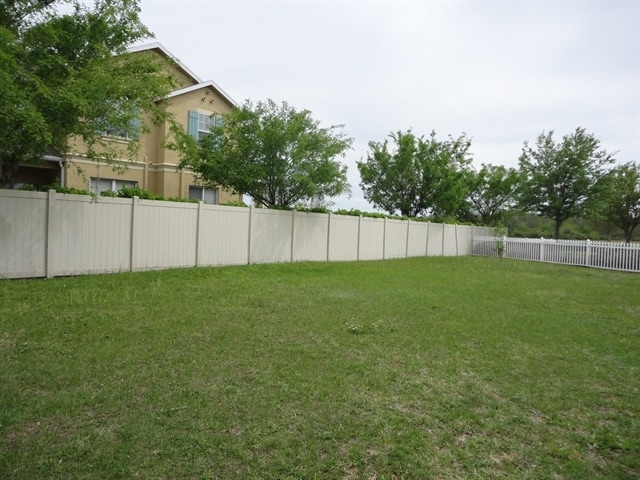 Building Photo - 2820 Prairie Iris Dr