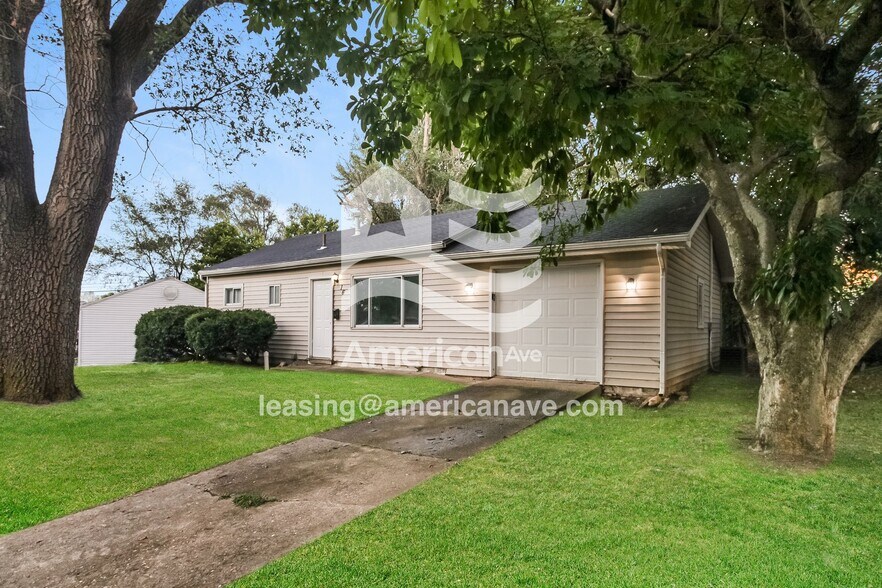 Building Photo - 16 Sillman Ct