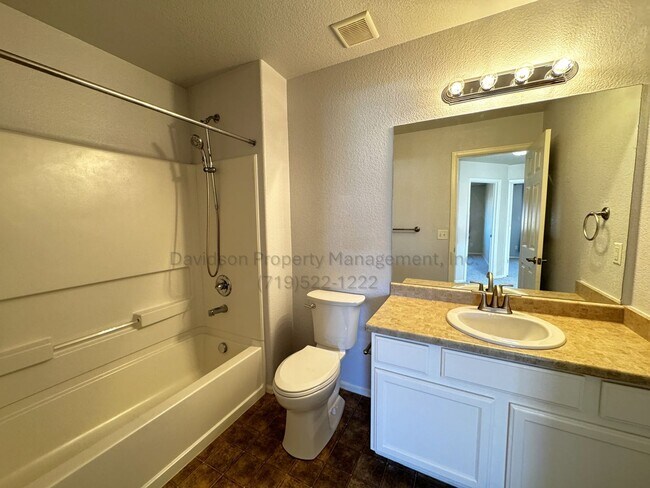 Building Photo - 5 Bedroom House in Security-Widefield with Stunning Views of Pikes Peak