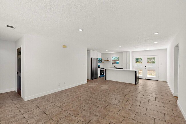 Building Photo - 9218 Alvera Ave SW