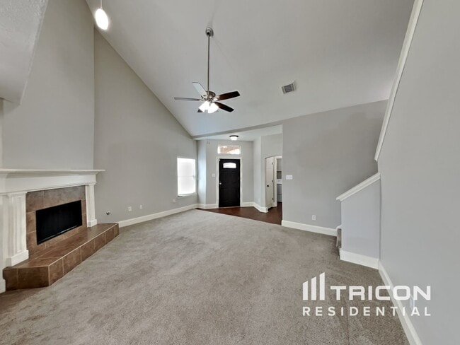 Building Photo - 18432 Sunrise Oaks Ct