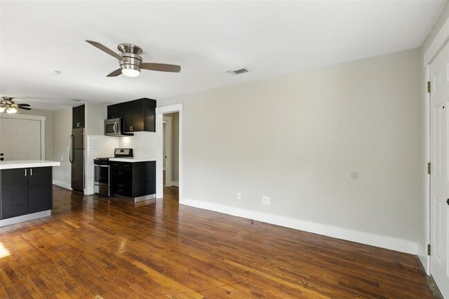 Building Photo - 3303 Dalton St