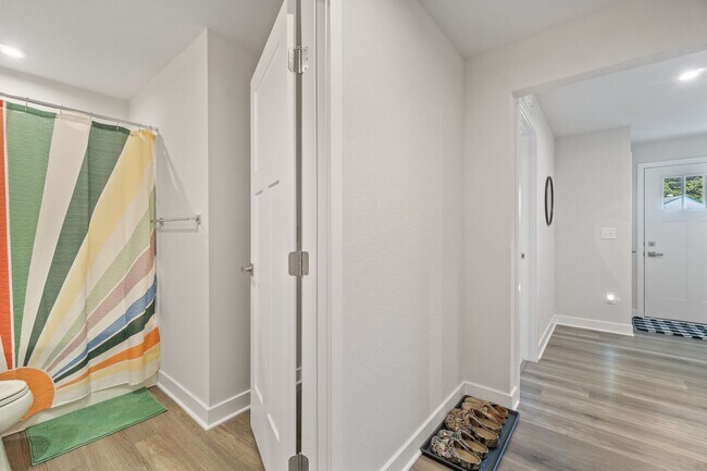 Building Photo - 2694A Azalea Garden Road