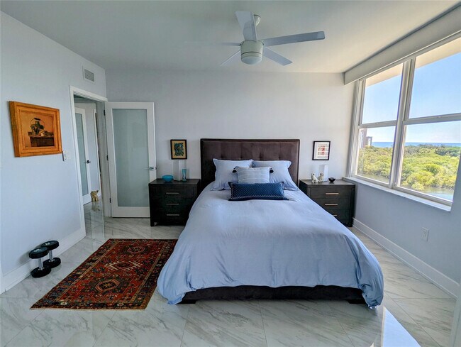 Building Photo - 888 Intracoastal Dr