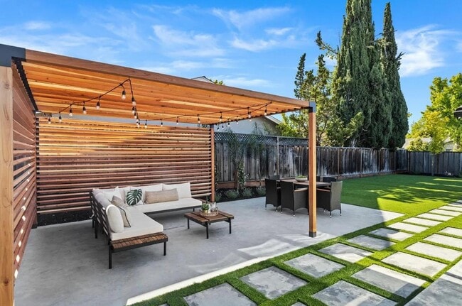 Building Photo - 1439 Bittern Dr