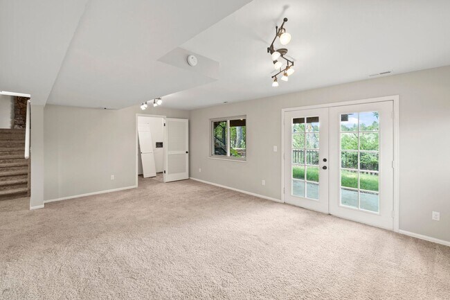 Building Photo - Great 4 Bedroom D20 Rockrimmon Home