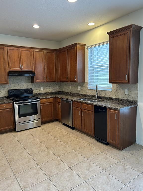 Building Photo - 18022 Maui Isle Dr