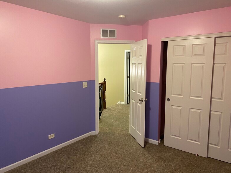 Guest Room - 4173 Milford Ln