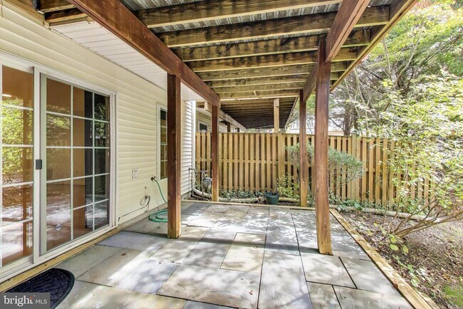 Building Photo - 6402 Spring View Pl
