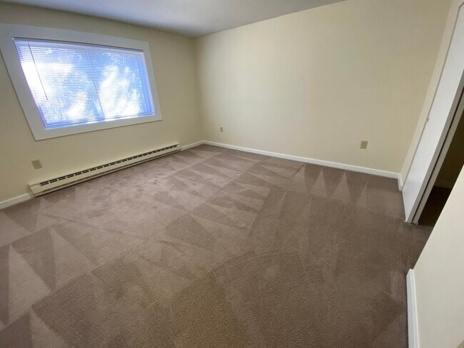 Building Photo - 29 Capron Rd