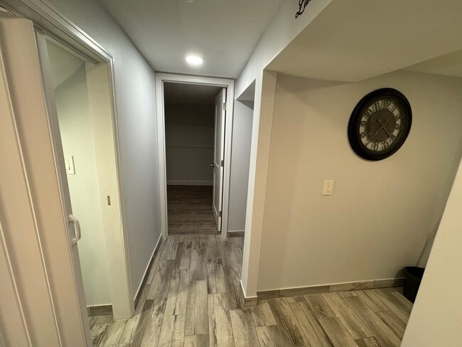 Building Photo - 5735 Stonykill Dr