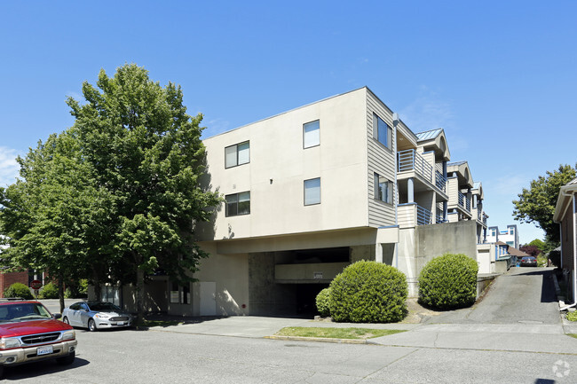 Building Photo - Manning Place