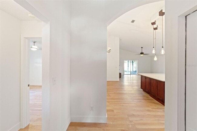 Building Photo - 24407 Rolling View Ct