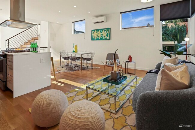 Building Photo - Magnolia Stunner with VIEWS galore from ro...