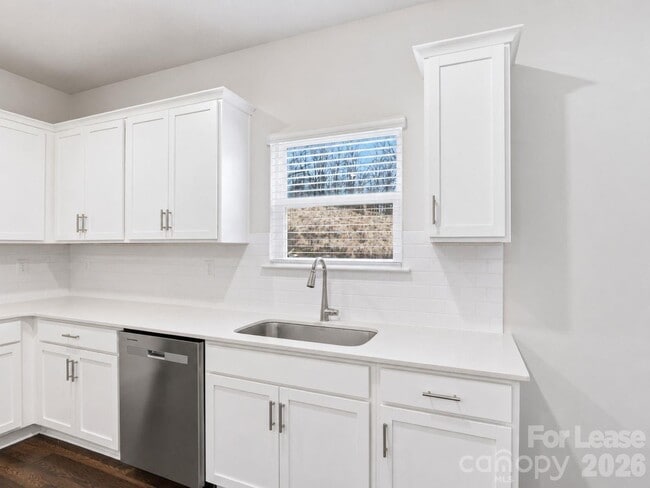 Building Photo - 10971 Claystone Dr