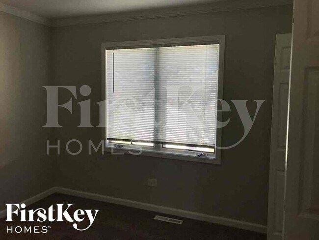 Building Photo - 100 S Dilger Ave