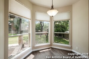 Building Photo - 1410 Canyon Brook