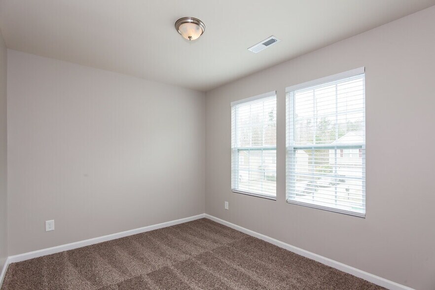 Building Photo - 7228 Cypress Ridge Dr