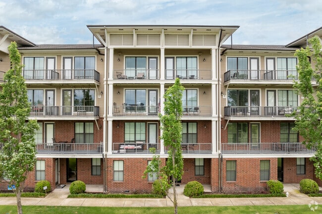 Building Photo - Rivertown on the Island