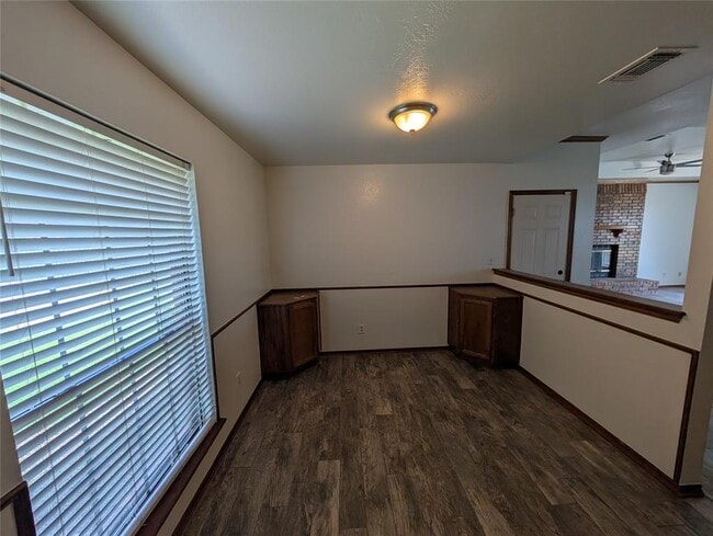 Building Photo - 609 SW 151st St