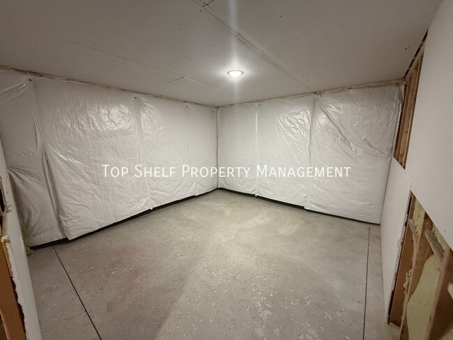 Building Photo - 501 Kirkwood Ave