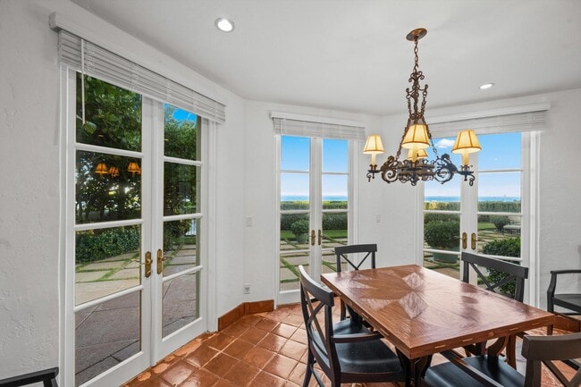 Building Photo - 240 N Ocean Blvd