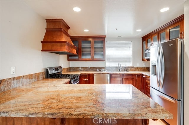 Building Photo - 2210 Canyon Dr
