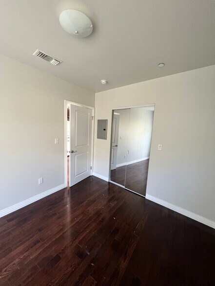 Bedroom - 1250 Edris Dr