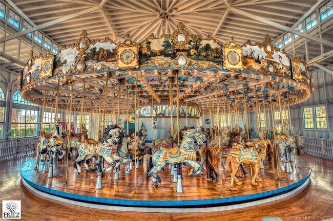 Building Photo - 280 Lighthouse Rd