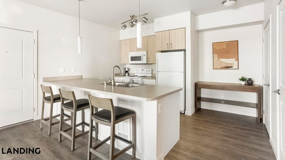 Building Photo - 17500 25th Ave NE