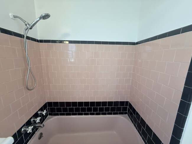 Building Photo - 9008 A St