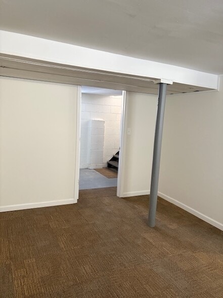 Building Photo - 3369 Pelham St