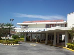 Building Photo - 2999 Point E Dr