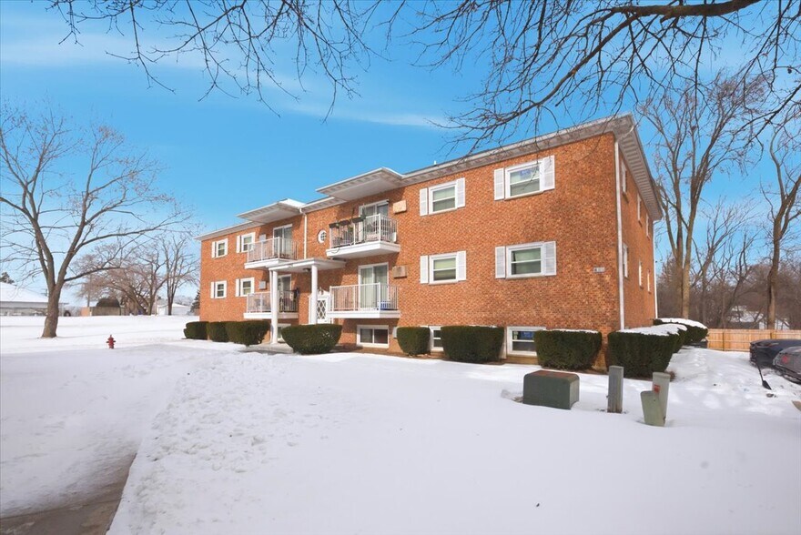 Building Photo - 126 W Washington St