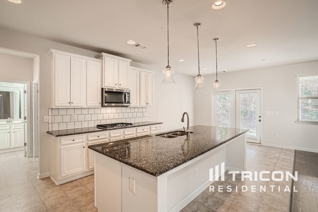Building Photo - 355 Hillgrove Dr