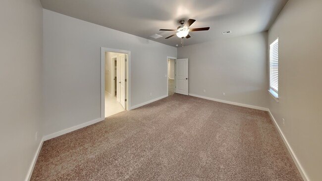Building Photo - 17009 Oak Rdg Cir
