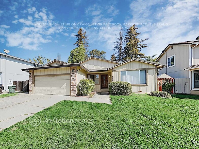 Primary Photo - 143 Edinburgh Way