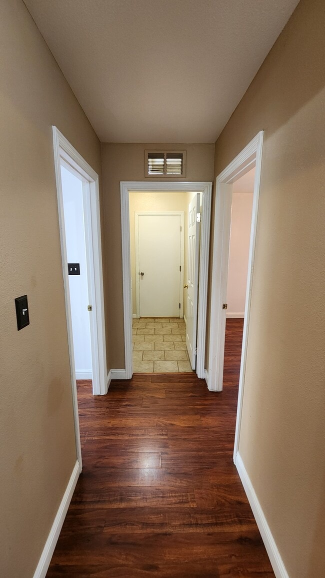 Building Photo - 409 Harvest Creek Rd