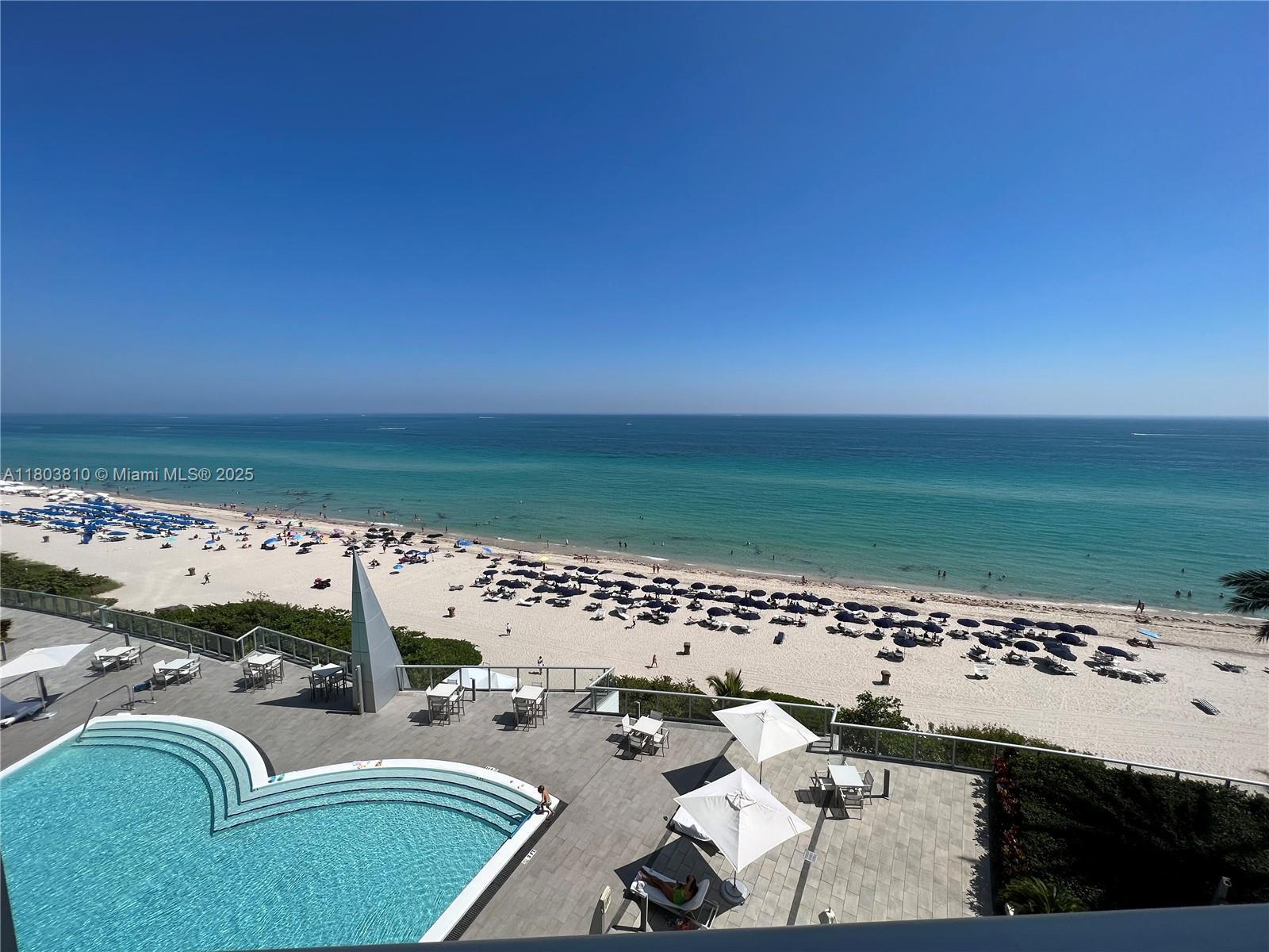 Building Photo - 17121 Collins Ave
