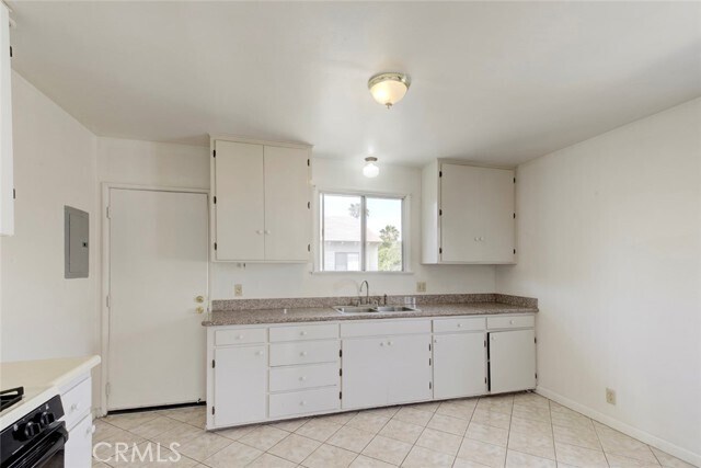 Building Photo - 1209 E Lexington Dr