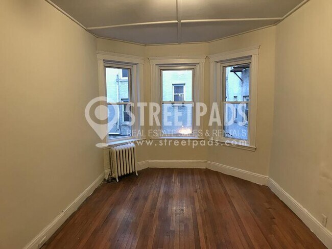 Primary Photo - bedroom in Boston MA 02215