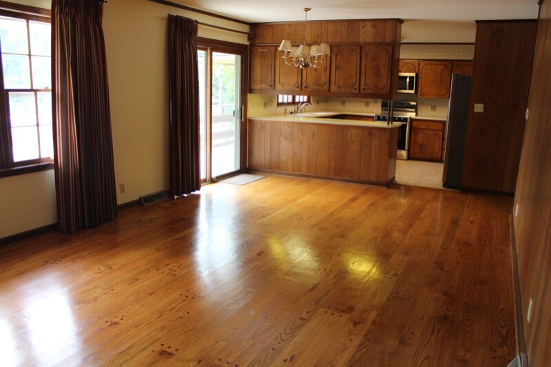 Building Photo - 103 Terrace Ct