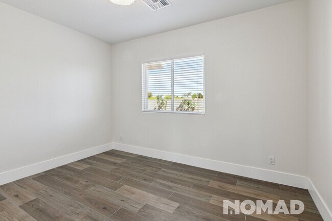 Building Photo - Brand New Charming 3BR House in Gilbert