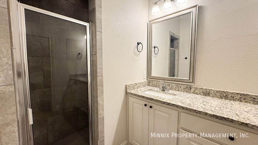 Building Photo - 2009 102nd St