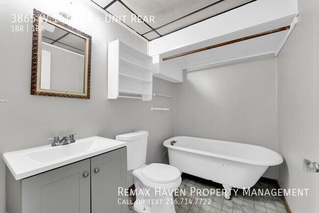 Building Photo - 3865 W 16th St