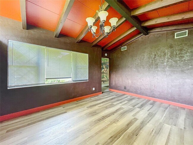 Building Photo - 4211 SW 6th Ave