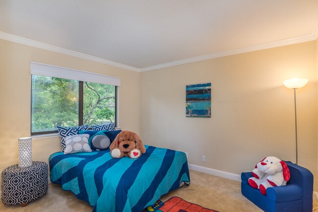 Building Photo - 2081 Danville Blvd