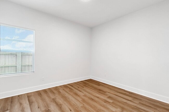 Building Photo - 625 Briarbrook Ln