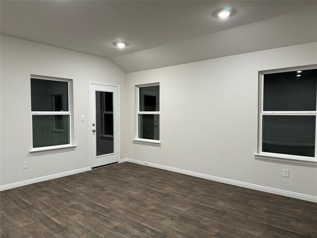 Building Photo - 13717 Thomas Wheeler Wy