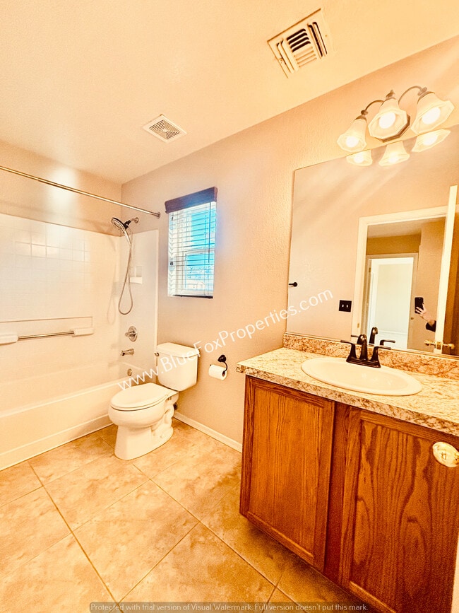 Building Photo - 1083 W Sea Star Dr